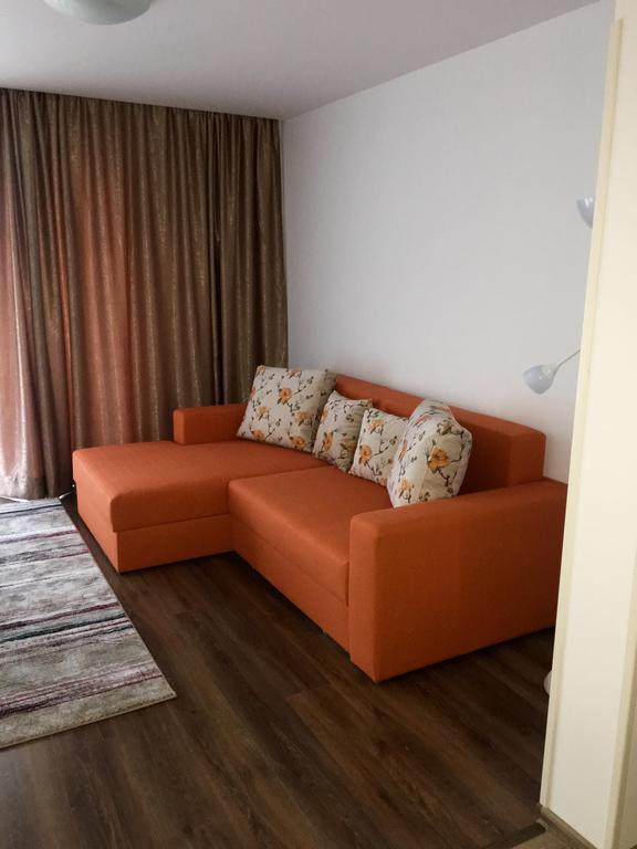 M13 Apartments นาโวดาริ ภายนอก รูปภาพ
